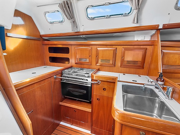 Beneteau Oceanis 393 Clipper 12 of 12
