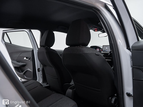 Peugeot 2008 23 of 29