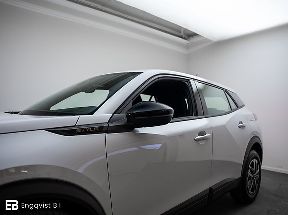 Peugeot 2008 7 of 29