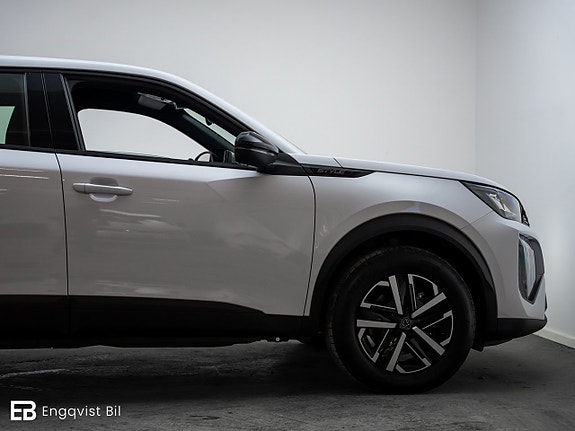 Peugeot 2008 9 of 29