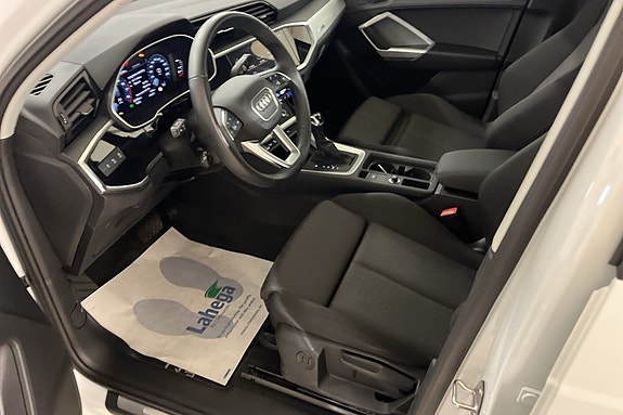 Audi Q3 9 of 9