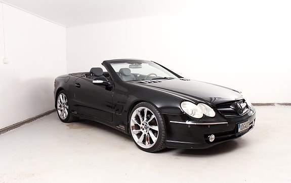 Mercedes-Benz SL500 2 of 5