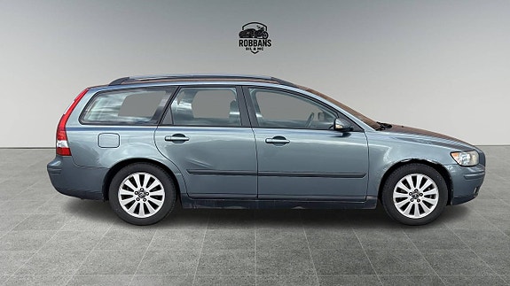Volvo V50 4 of 5