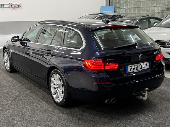 BMW 520d 3 of 5