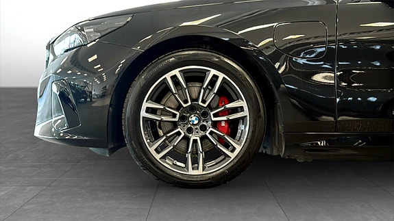 BMW 530e 9 of 9