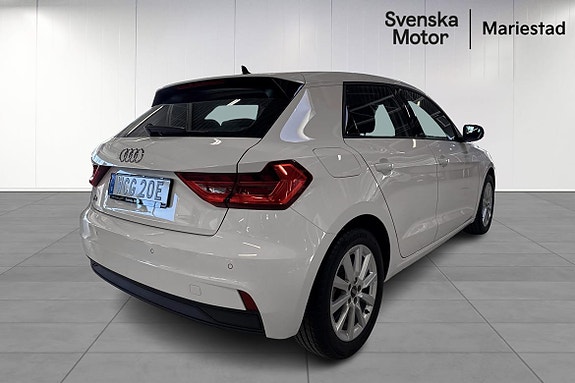 Audi A1 4 of 5