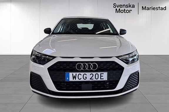 Audi A1 2 of 5