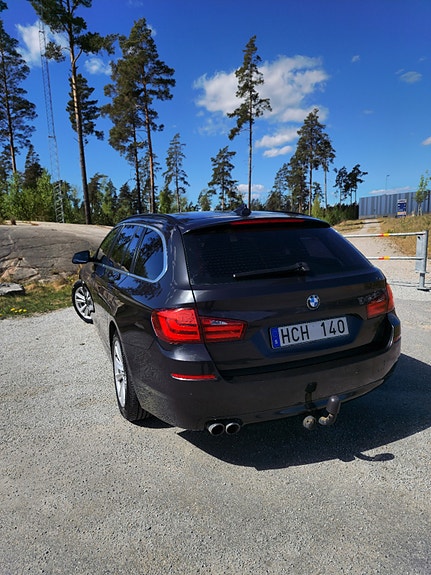 BMW 520d 4 of 5