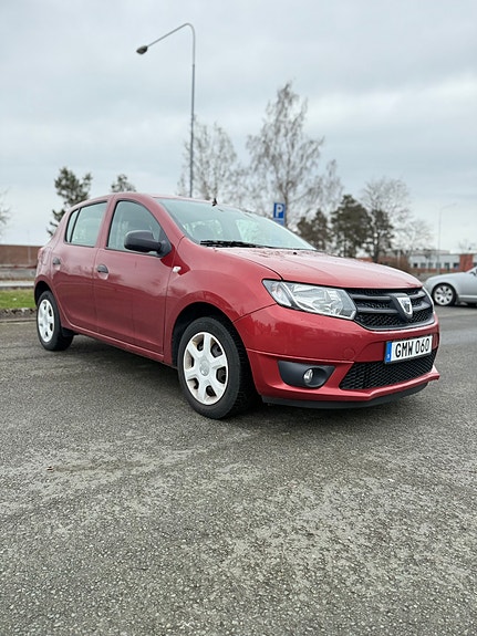 Dacia Sandero 2 of 5