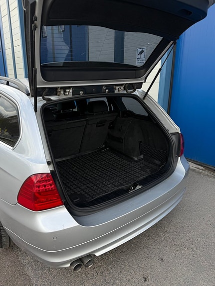 BMW 325d 19 of 21