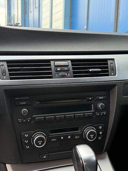 BMW 325d 14 of 21