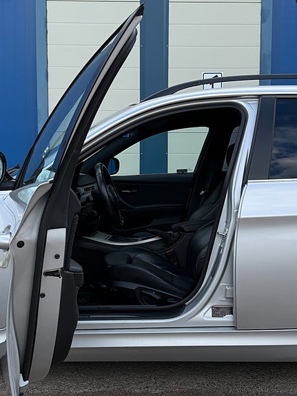 BMW 325d 11 of 21
