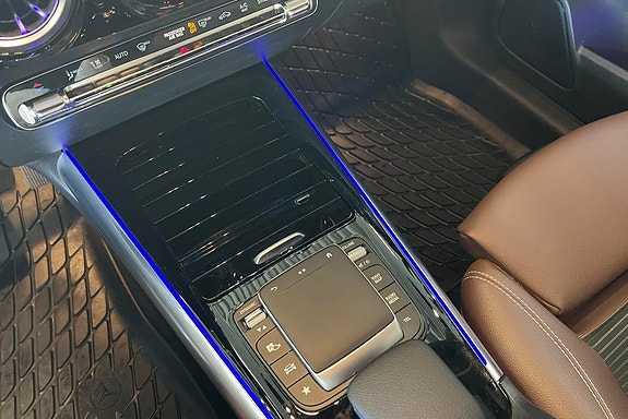 Mercedes-Benz B200 d 12 of 18