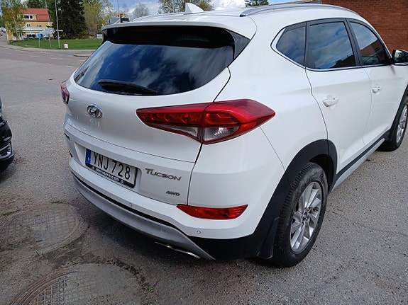 Hyundai Tucson 4 of 5
