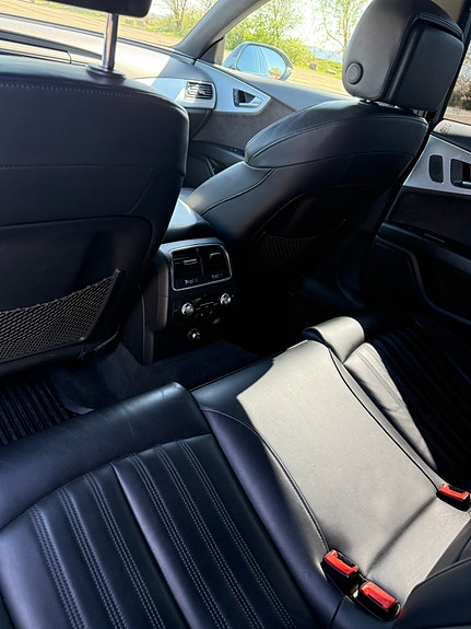 Audi A7 6 of 6