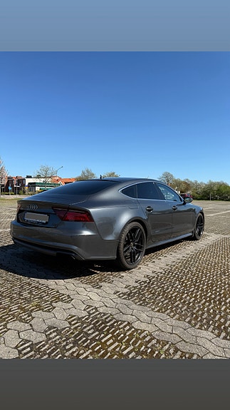 Audi A7 2 of 5