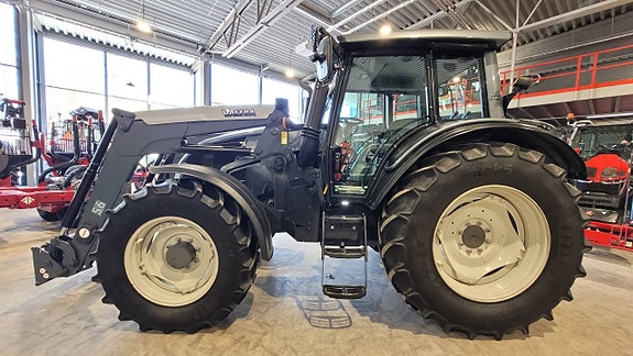 Valtra N123 HiTech / Twintrac / Lastare