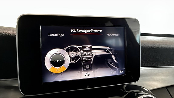 Mercedes-Benz C300 16 of 26