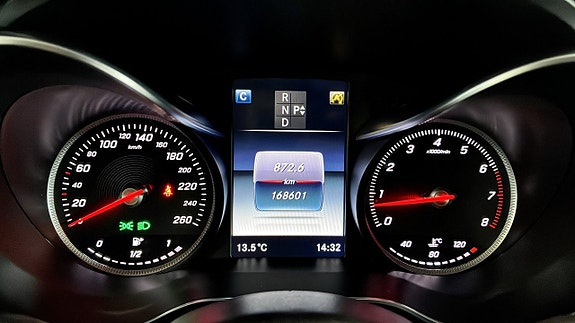 Mercedes-Benz C300 21 of 26