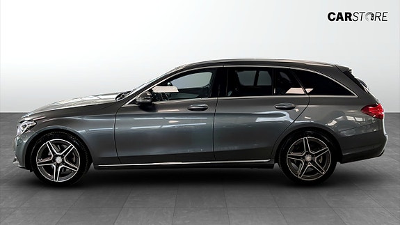 Mercedes-Benz C300 6 of 26
