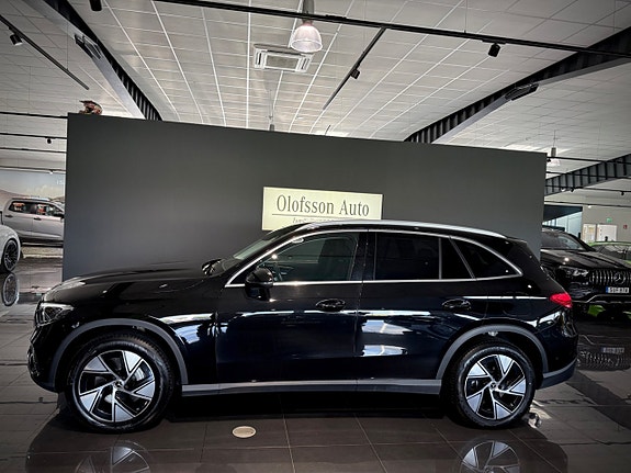 Mercedes-Benz GLC300 de 3 of 5