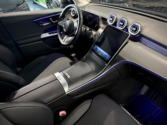 Mercedes-Benz GLC300 de 14 of 21