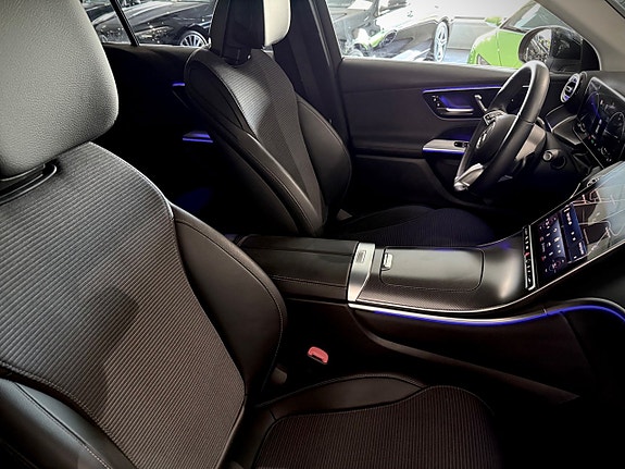 Mercedes-Benz GLC300 de 20 of 21