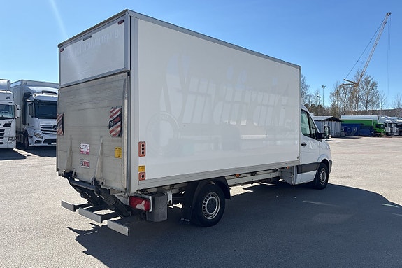 Mercedes-Benz Sprinter 319 3 of 13