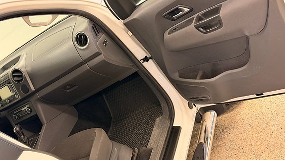 Vw Amarok 12 of 12
