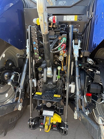 New Holland T 7.225 AC 9 of 12