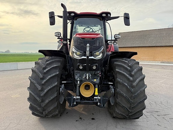 Case IH Optum 300CVX 8 of 17