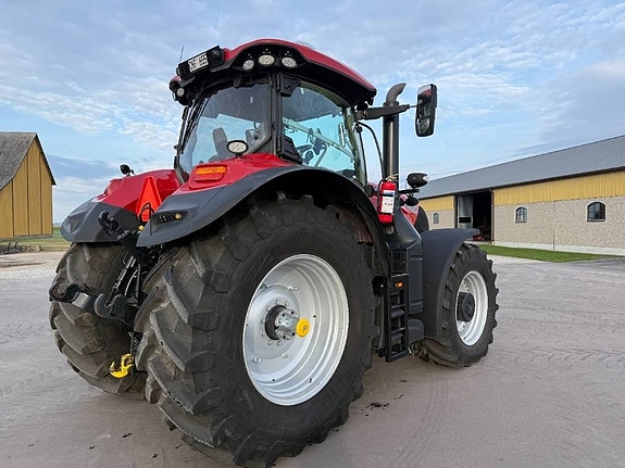 Case IH Optum 300CVX 4 of 17