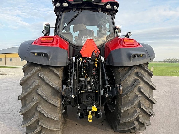 Case IH Optum 300CVX 10 of 17
