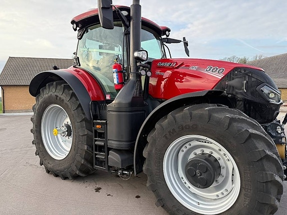 Case IH Optum 300CVX 17 of 17