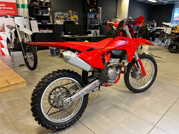 GasGas 350 4 of 10