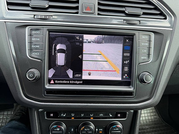 Volkswagen Tiguan 11 of 14