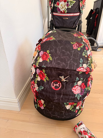 Product image 8 of 9