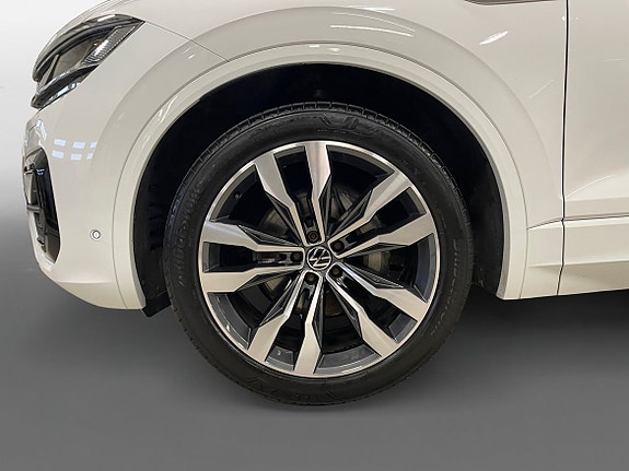 Volkswagen Touareg 14 of 15