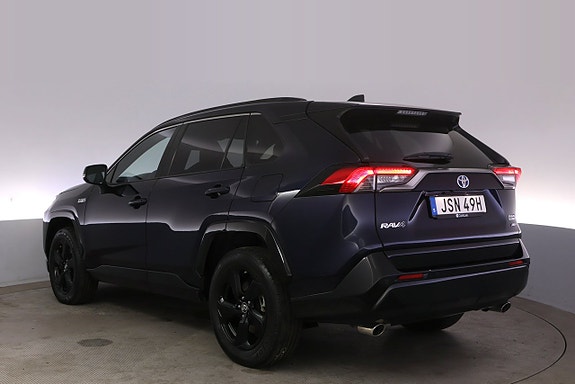Toyota RAV4 Plug-in Hybrid 4 of 27