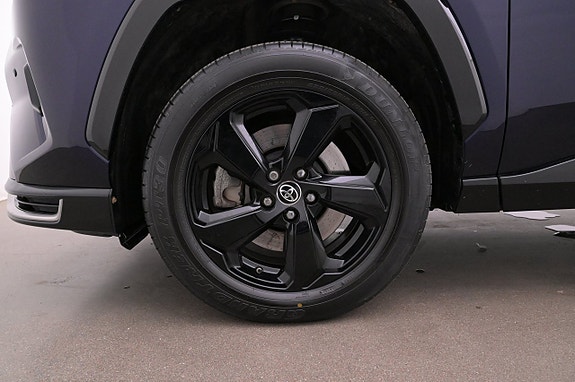 Toyota RAV4 Plug-in Hybrid 27 of 27