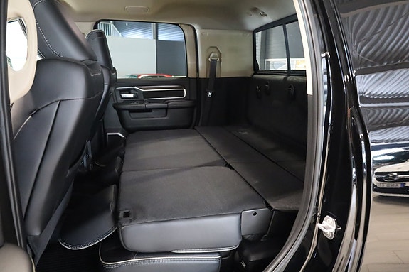 Dodge RAM 2500 14 of 23