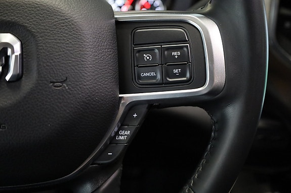 Dodge RAM 2500 19 of 23