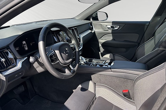 Volvo V60 9 of 19