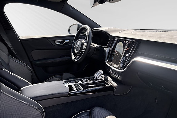 Volvo V60 12 of 19