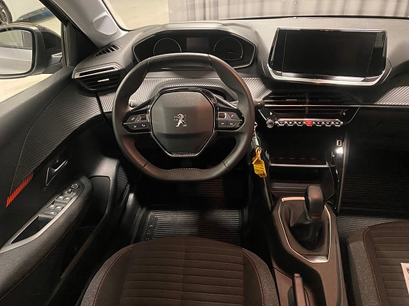 Peugeot 208 6 of 12