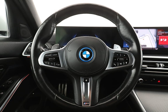 BMW 330e 19 of 30