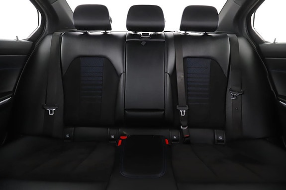 BMW 330e 16 of 30