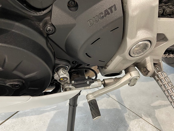 Ducati Supersport S 939 Terignoni  Öhlins Brembo Euro 4 17 of 17