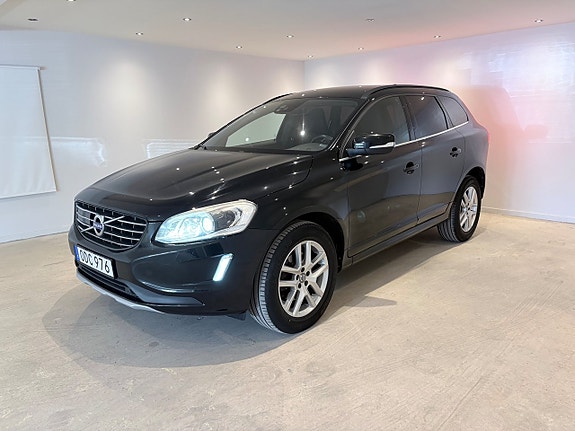 Volvo XC60 4 of 5