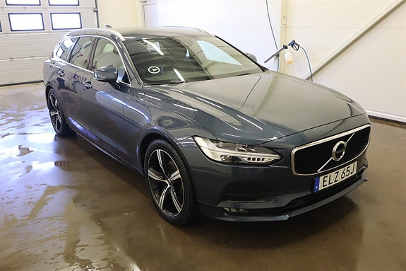 Volvo V90 3 of 23